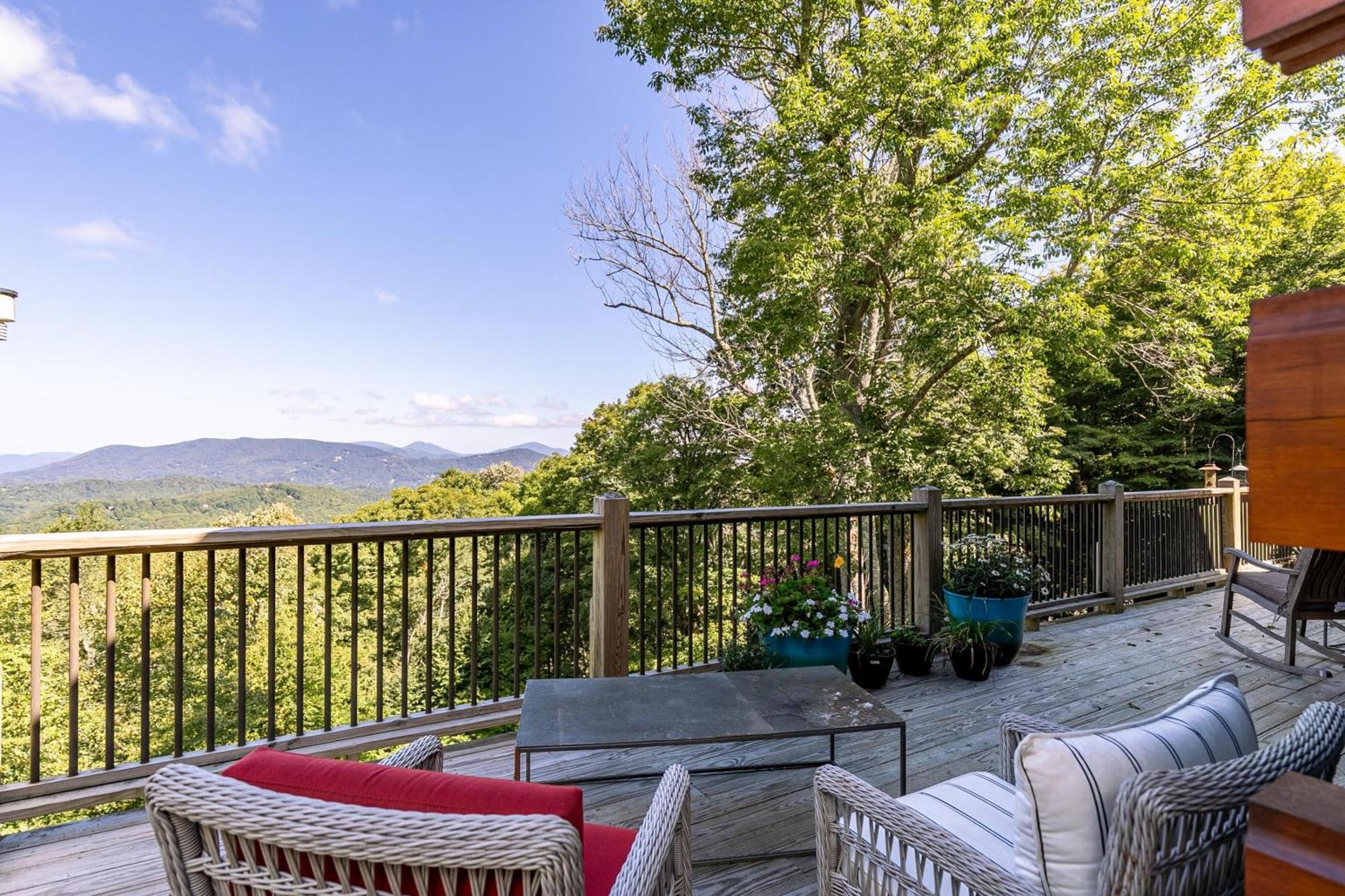 Rested Traveler Blowing Rock Exterior photo