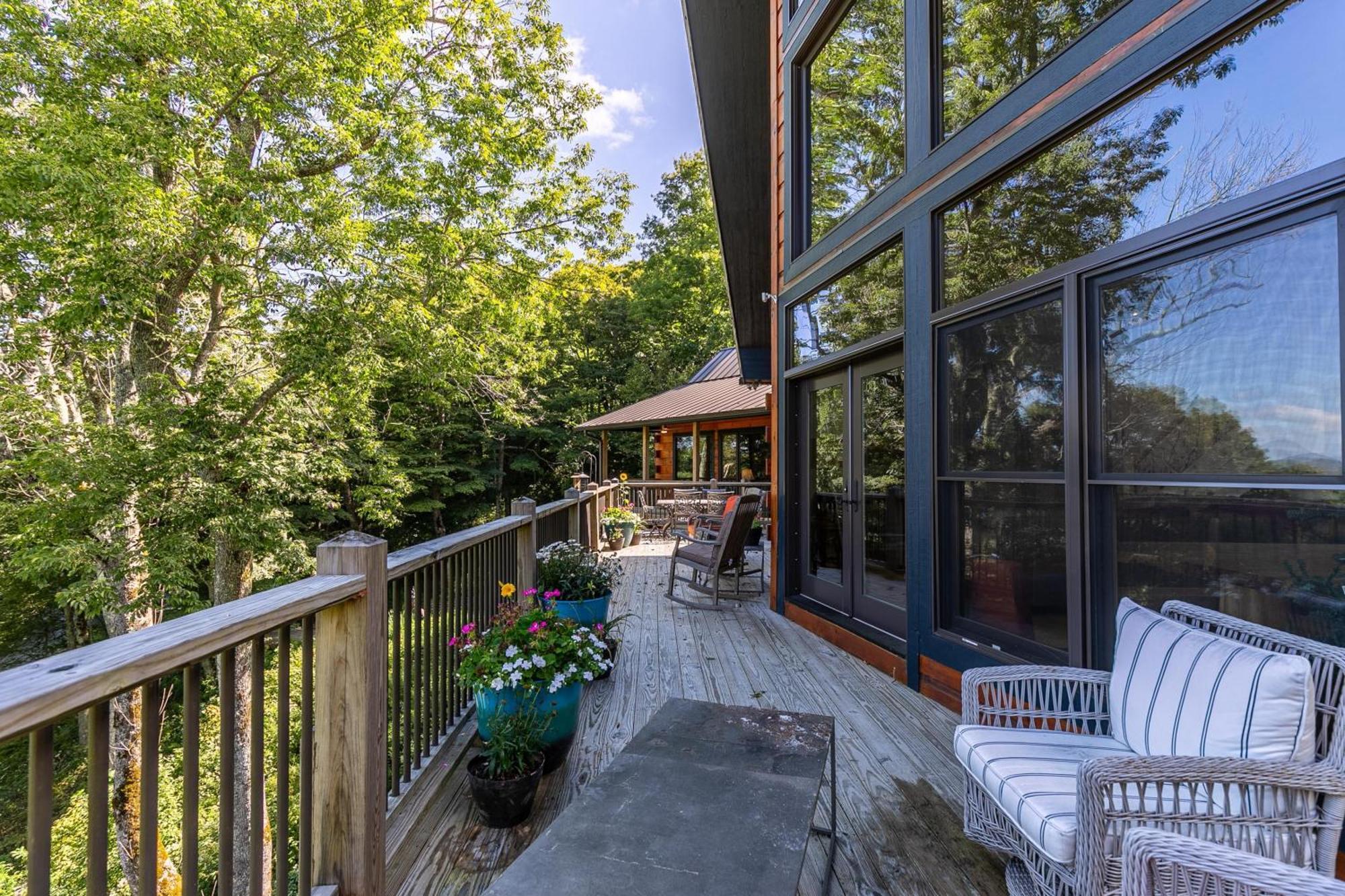 Rested Traveler Blowing Rock Exterior photo